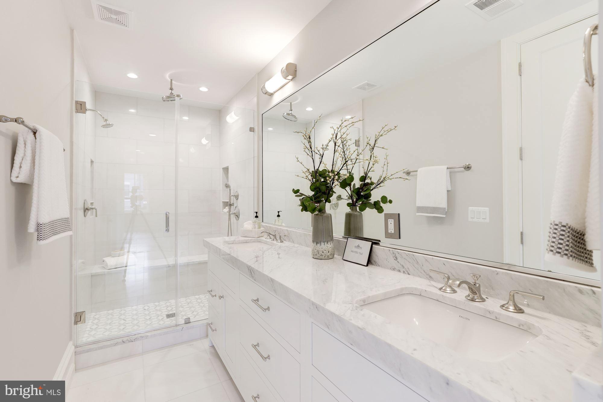 318 A Street Northeast Washington, DC 20002 - Photo 16 of 36 Second Level - Bedroom Suite