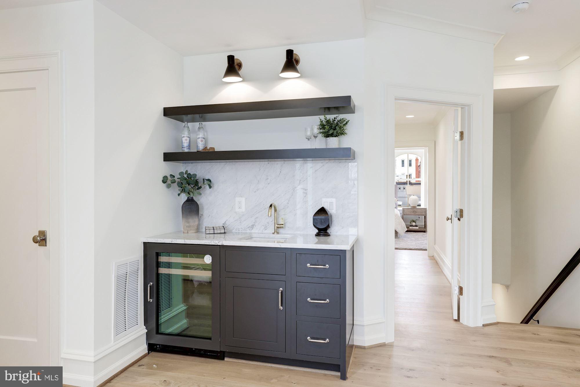 318 A Street Northeast Washington, DC 20002 - Photo 23 of 36 Third Level - Sitting Room