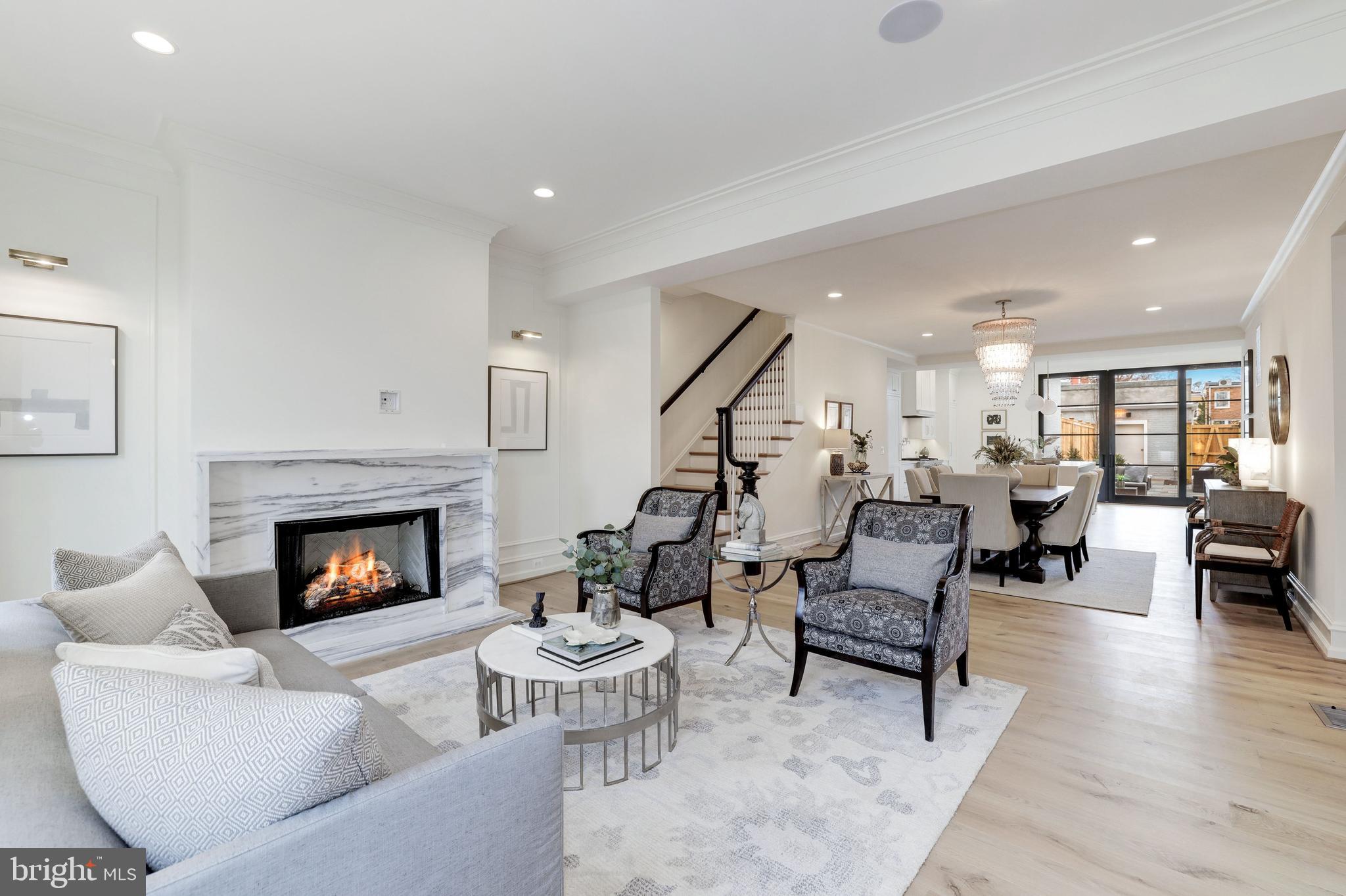318 A Street Northeast Washington, DC 20002 - Photo 4 of 36 Main Level - Living Room