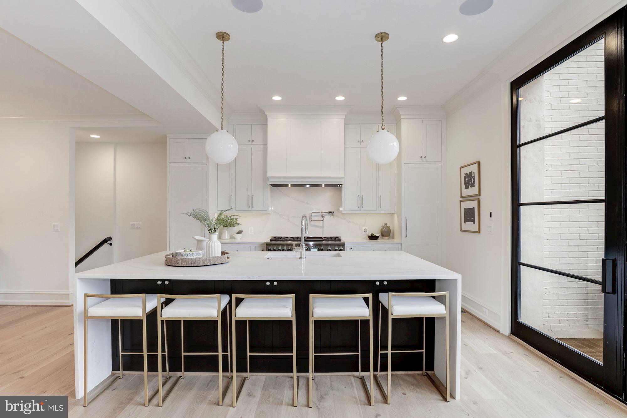 318 A Street Northeast Washington, DC 20002 - Photo 10 of 36 Main Level - Kitchen