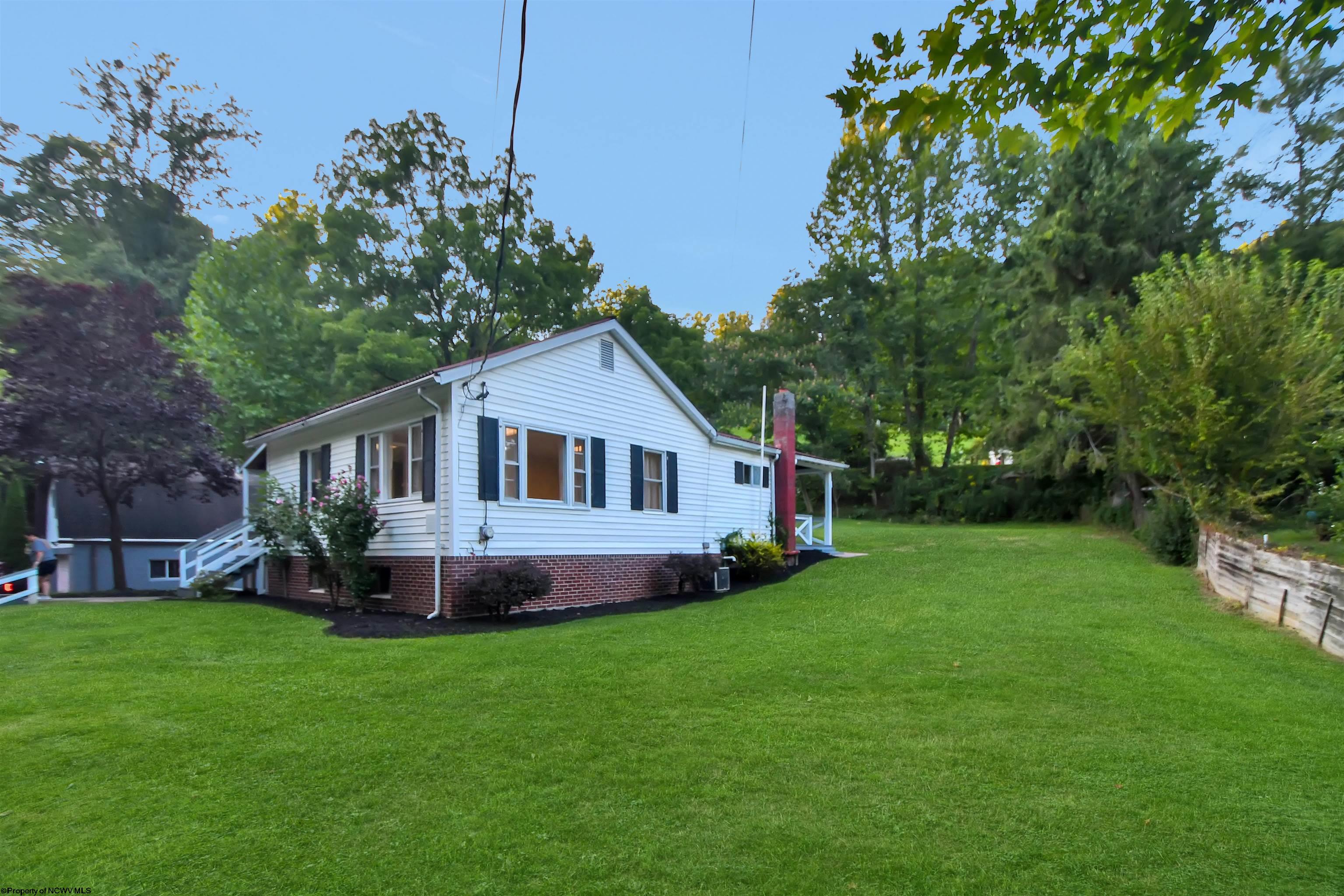 402 Beulah Road Morgantown, WV 26508 - Photo 3 of 39 Gallery Image 3
