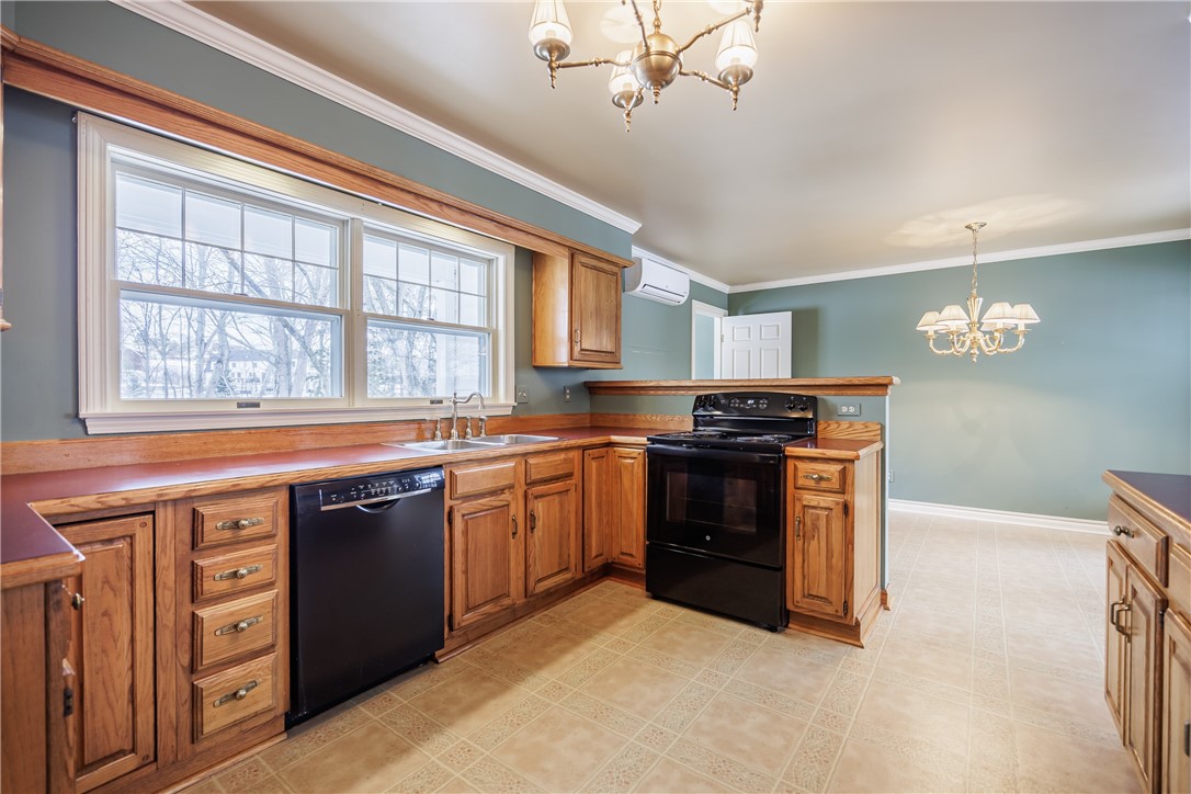 5029 Wyffels Road Canandaigua Town, NY 14424 - Photo 13 of 50