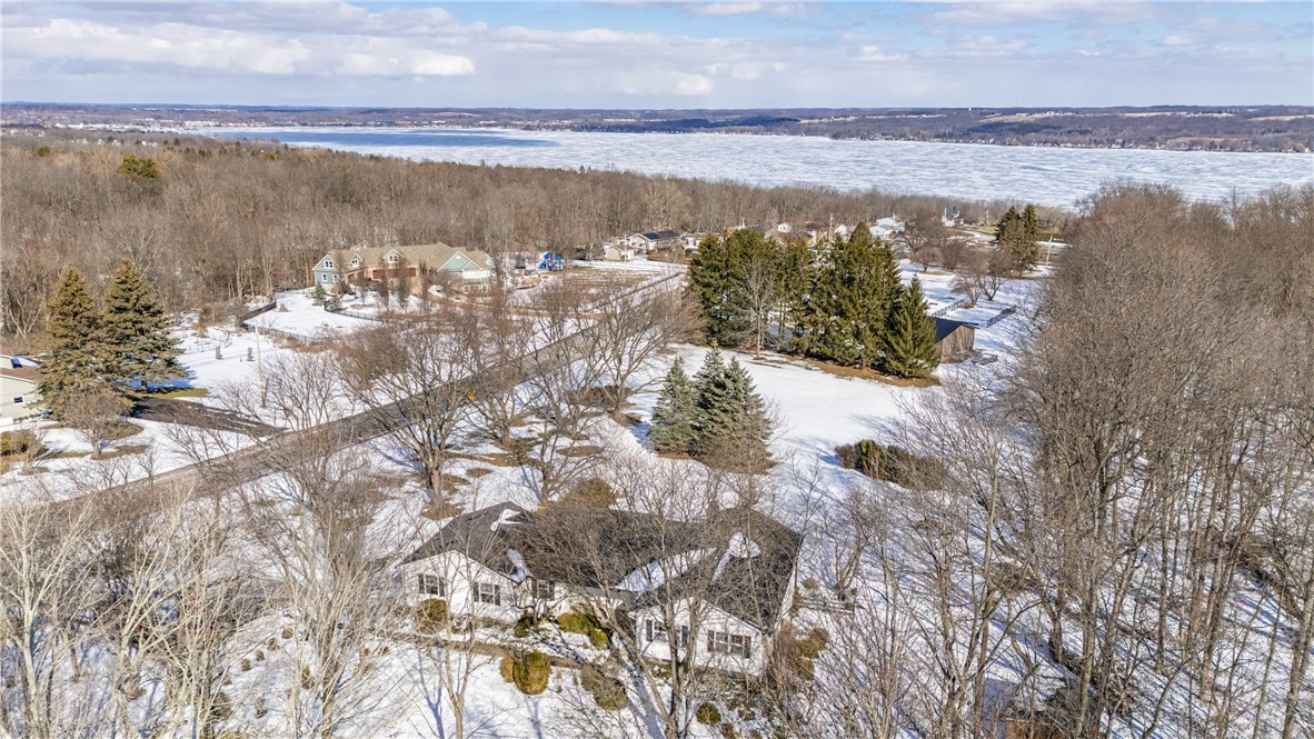 5029 Wyffels Road Canandaigua Town, NY 14424 - Photo 4 of 50