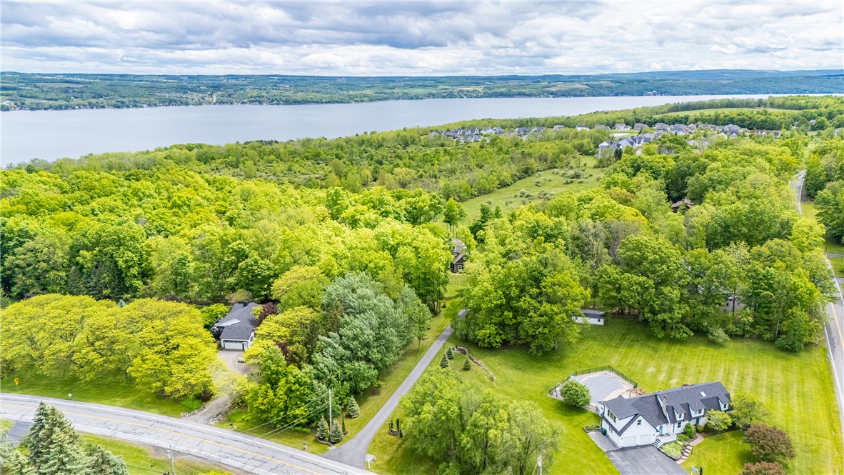 5029 Wyffels Road Canandaigua Town, NY 14424 - Photo 5 of 50