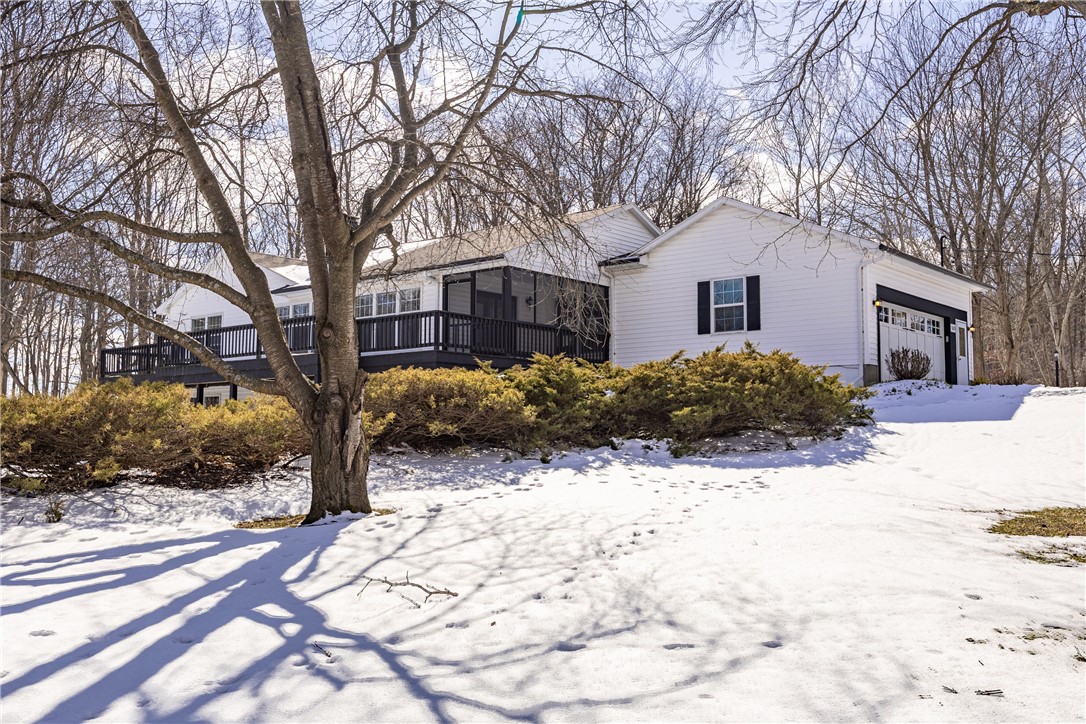 5029 Wyffels Road Canandaigua Town, NY 14424 - Photo 8 of 50