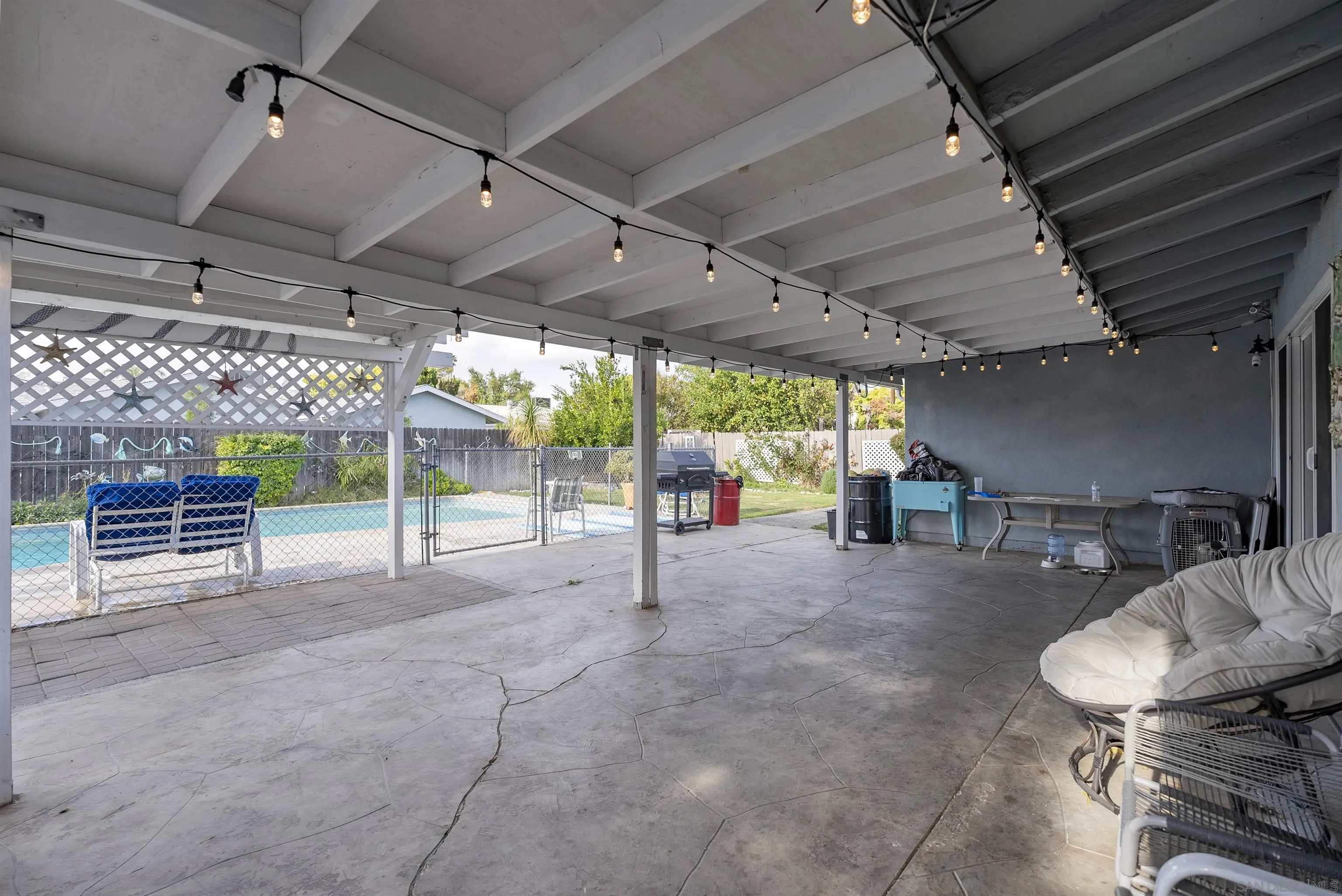 4442 Elora Court Riverside, CA 92503 - Photo 27 of 51 a view of a garage