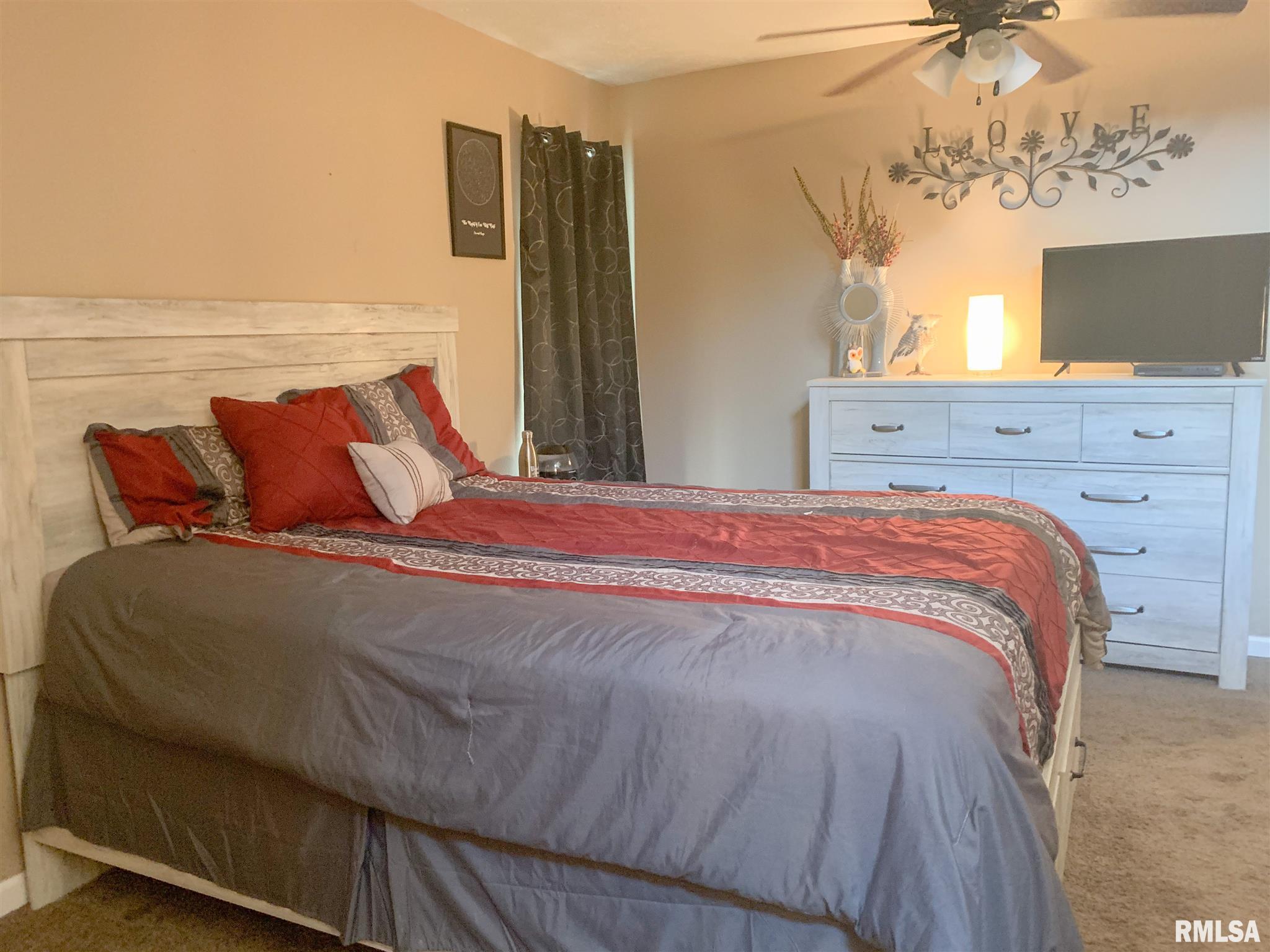 28 Country Place Springfield, IL 62703 - Photo 16 of 29