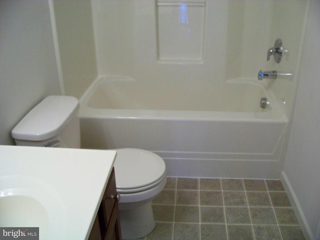 569 Fox Ridge Lane Lebanon, PA 17042 - Photo 13 of 15 Gallery Image 13