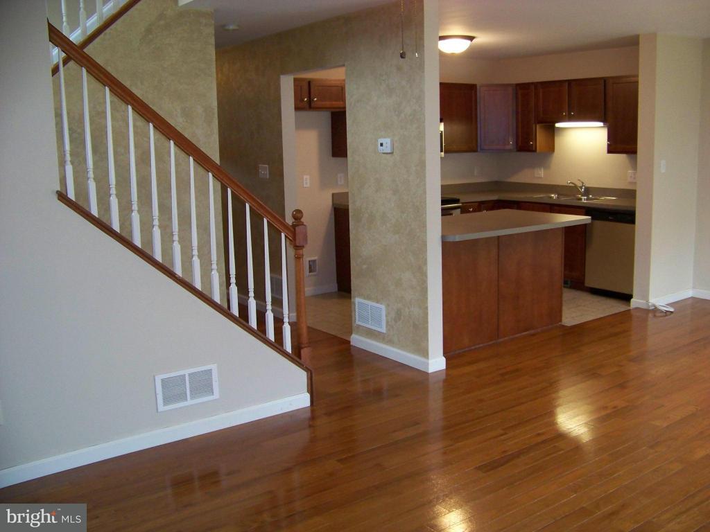 569 Fox Ridge Lane Lebanon, PA 17042 - Photo 4 of 15 Gallery Image 4