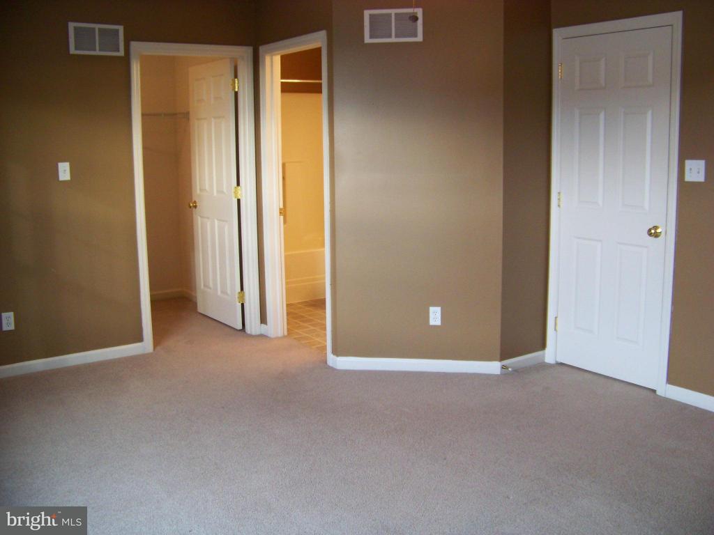 569 Fox Ridge Lane Lebanon, PA 17042 - Photo 9 of 15 Gallery Image 9