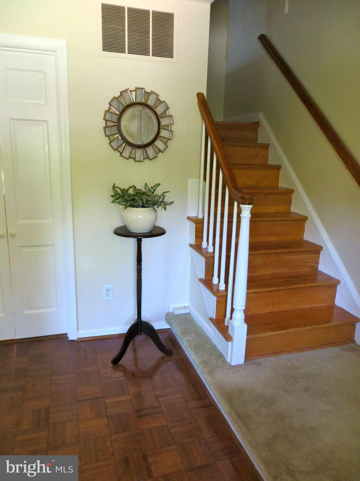 9919 Vale Road Vienna, VA 22181 - Photo 2 of 30 Interior (General)