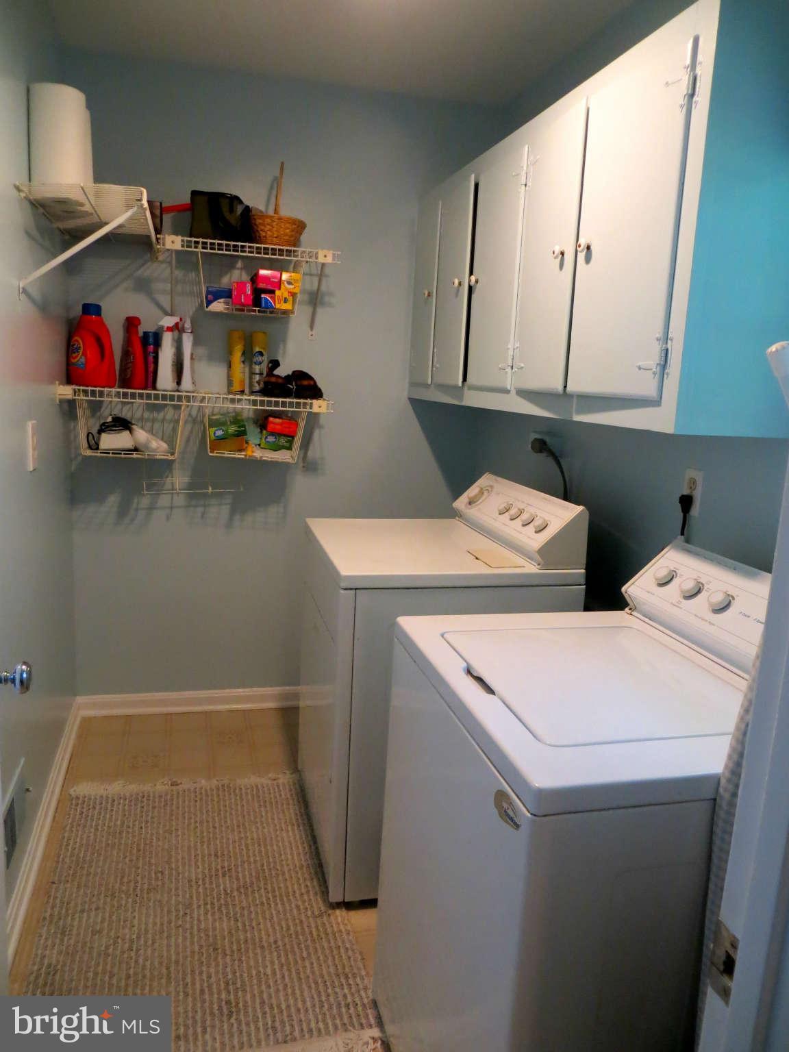 9919 Vale Road Vienna, VA 22181 - Photo 13 of 30 Interior General
