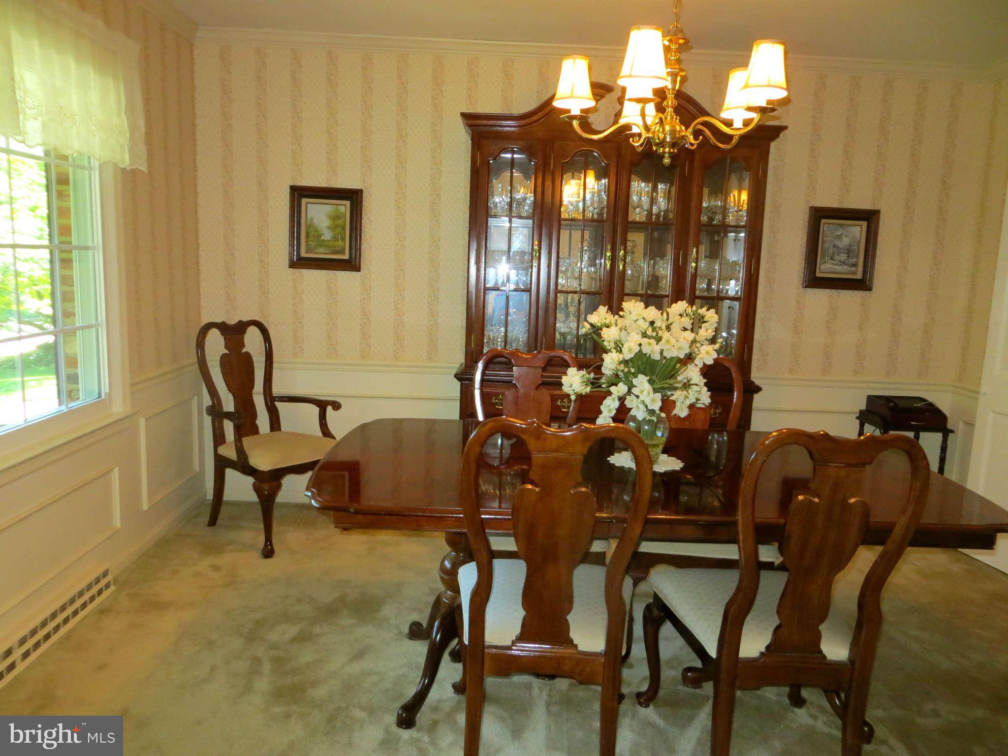 9919 Vale Road Vienna, VA 22181 - Photo 4 of 30 Dining Room