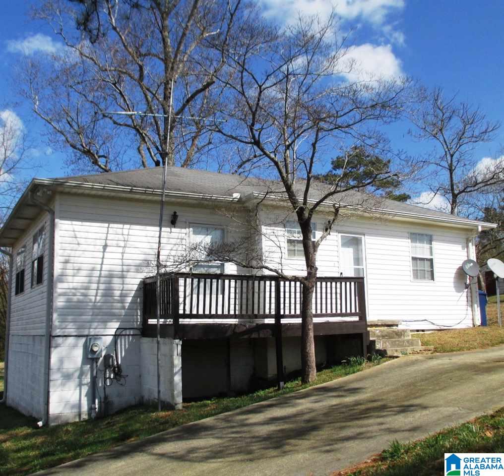 253 Lakeshore Lane Oneonta, AL 35121 - Photo 1 of 16