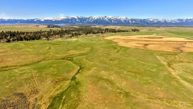 $2,000,000 | 408 Gold Fork Road, Donnelly, ID 83615