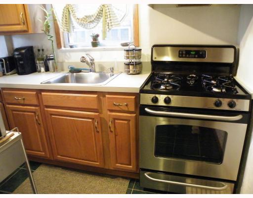 2812 Middletown Road Pittsburgh, PA 15204 - Photo 6 of 18 Kitchen.