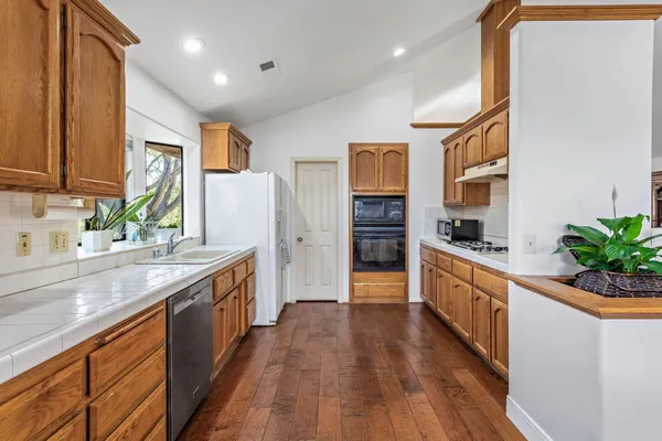 $869,000 | 665 Hillside Drive, Solvang, CA 93463