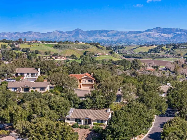 $869,000 | 665 Hillside Drive, Solvang, CA 93463