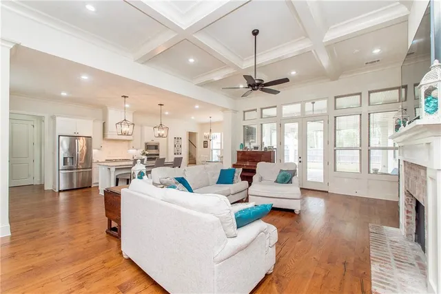 $658,000 | 256 Chateau Papillon, Mandeville, LA 70471