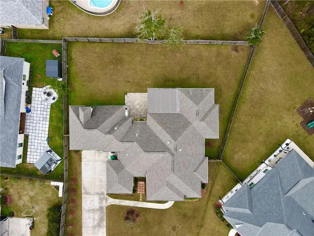 $658,000 | 256 Chateau Papillon, Mandeville, LA 70471