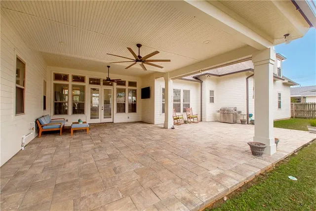 $658,000 | 256 Chateau Papillon, Mandeville, LA 70471