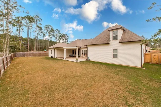 $658,000 | 256 Chateau Papillon, Mandeville, LA 70471