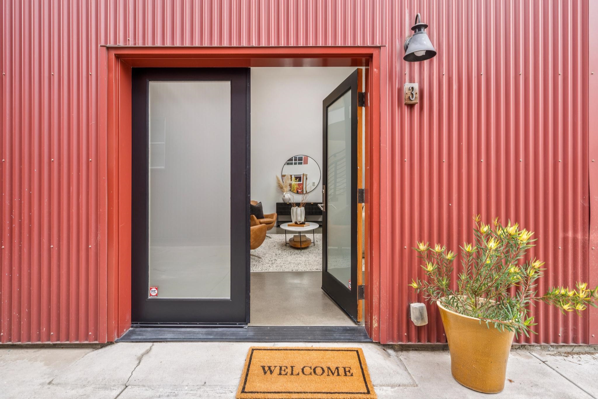 829 21st Street, Unit 3 Oakland, CA 94607 - Photo 3 of 47 View of exterior entry