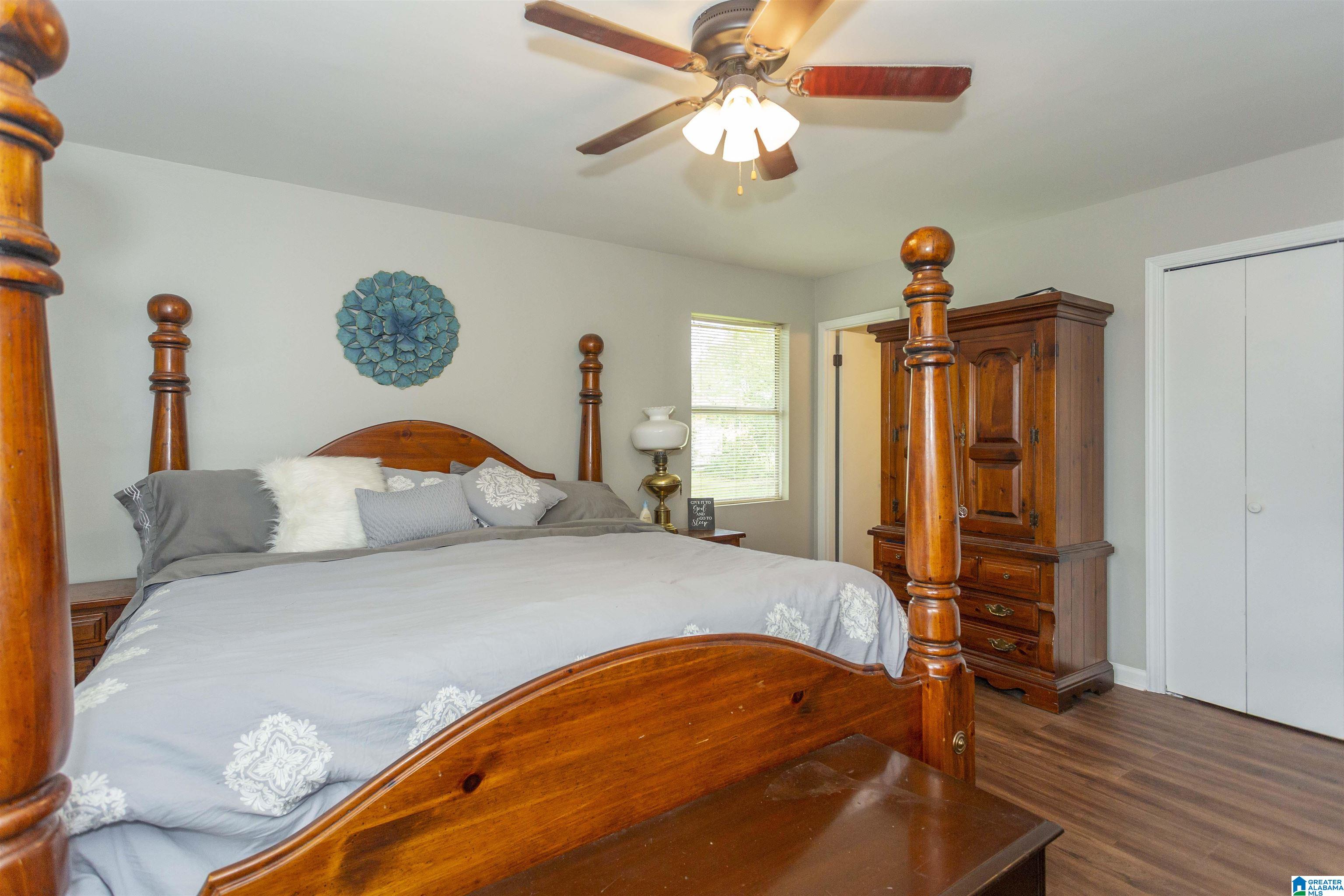 422 13th Place Pleasant Grove, AL 35127 - Photo 13 of 28