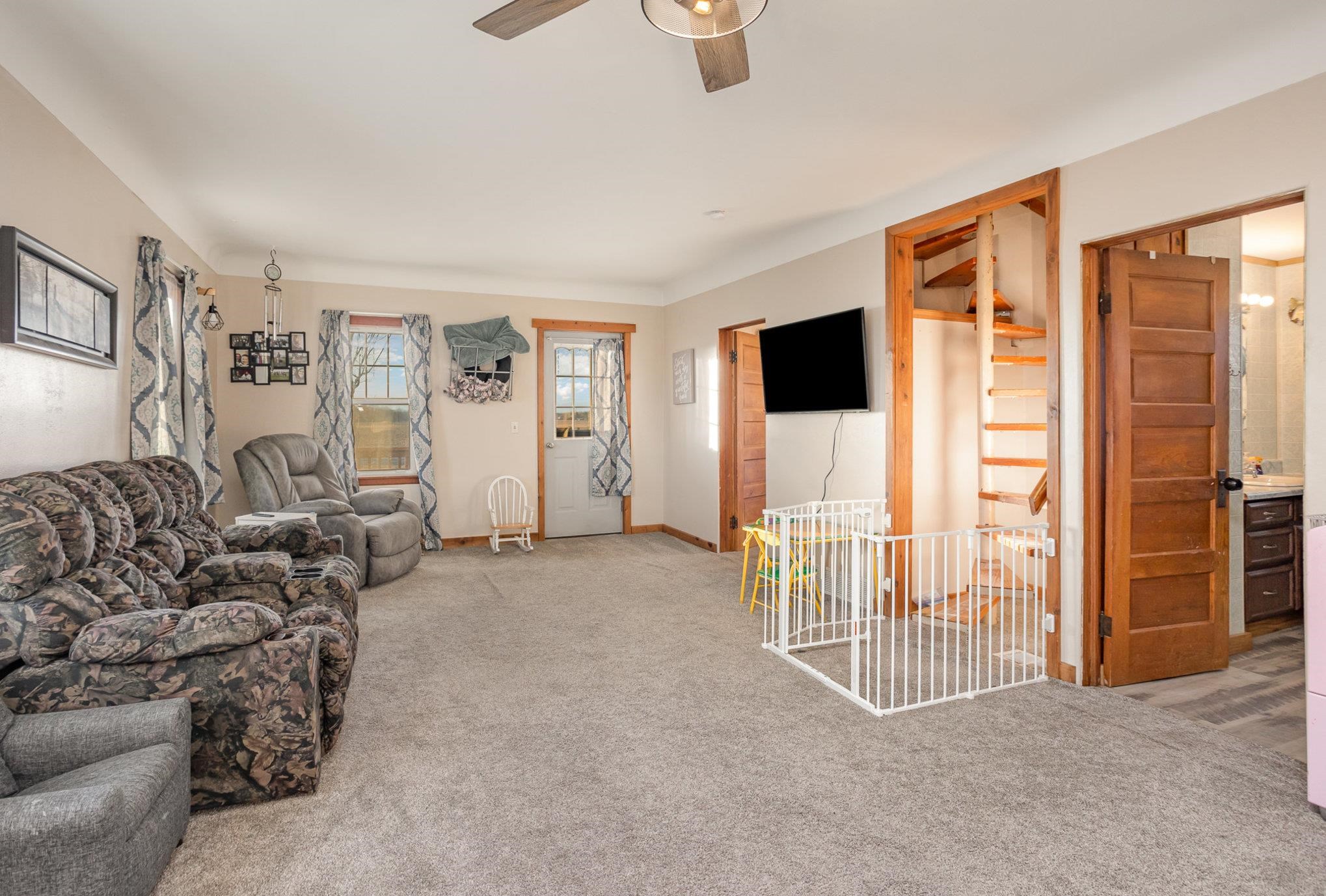 5382 North 7 Mile Road Pinconning, MI 48650 - Photo 4 of 27