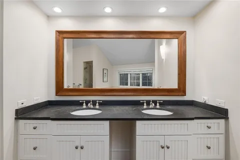 $3,495,000 | 56 Summerfield Lane, Middletown, RI 02842