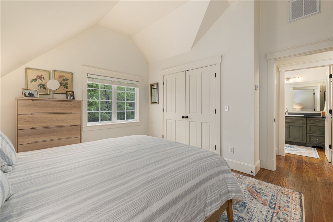 56 Summerfield Lane Middletown, RI 02842 - Photo 36 of 48