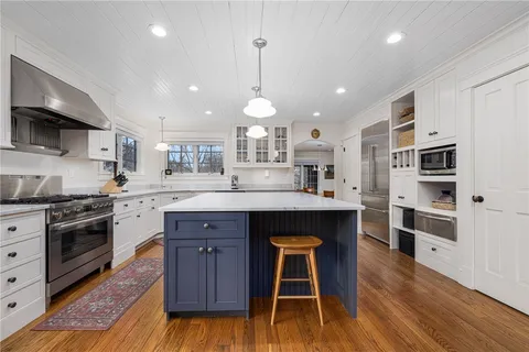 $3,495,000 | 56 Summerfield Lane, Middletown, RI 02842