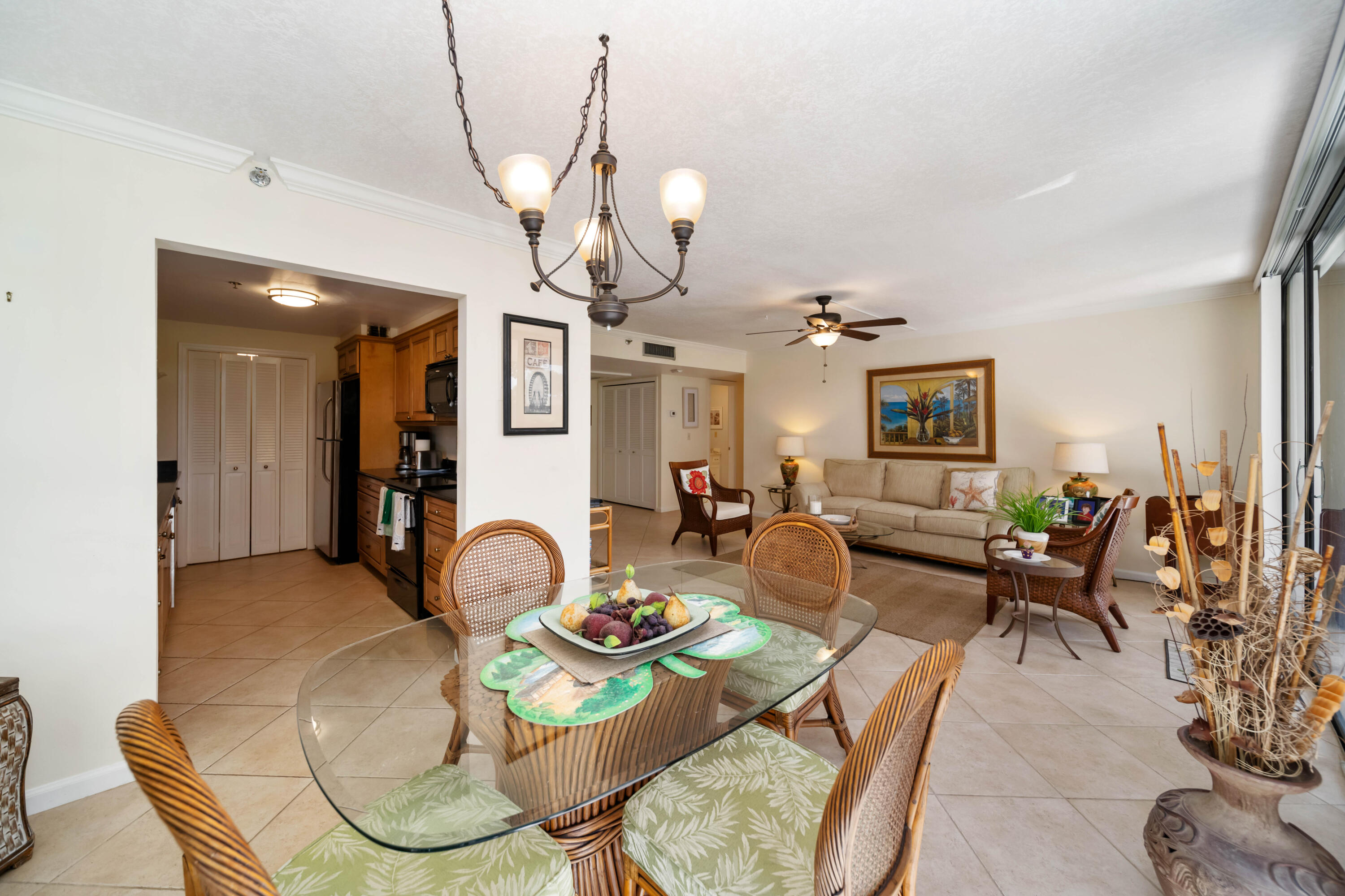 899 Jeffery Street, Unit 107 Boca Raton, FL 33487 - Photo 13 of 43 FXX_9571
