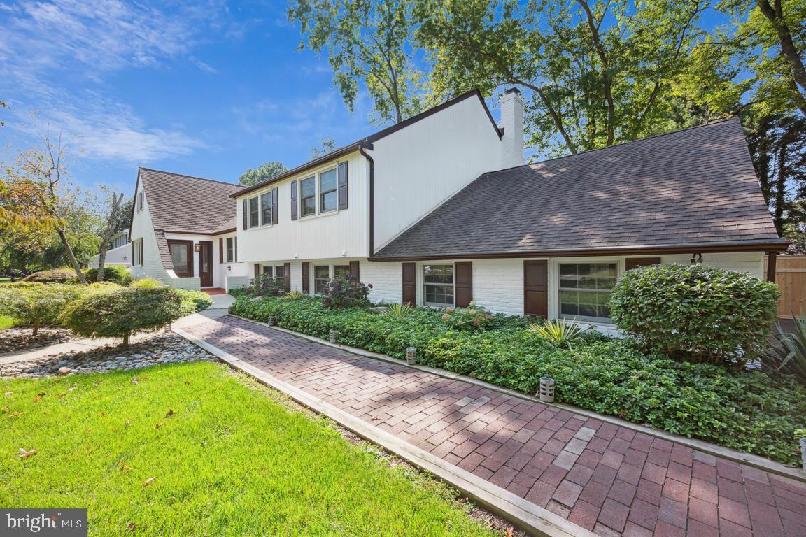 732 Stonehouse Road Moorestown, NJ 08057 - Photo 3 of 30