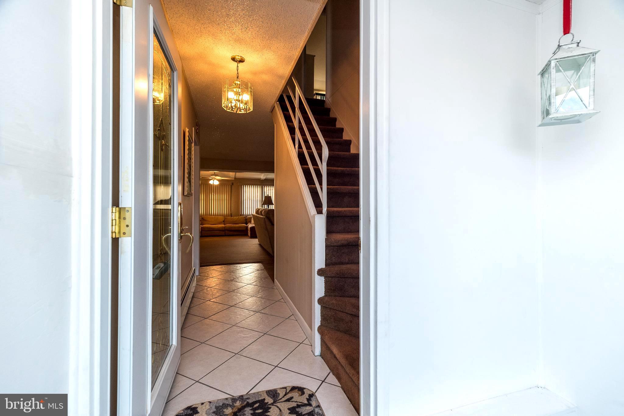 29 Hope Road Levittown, PA 19056 - Photo 7 of 49 a view of a hallway