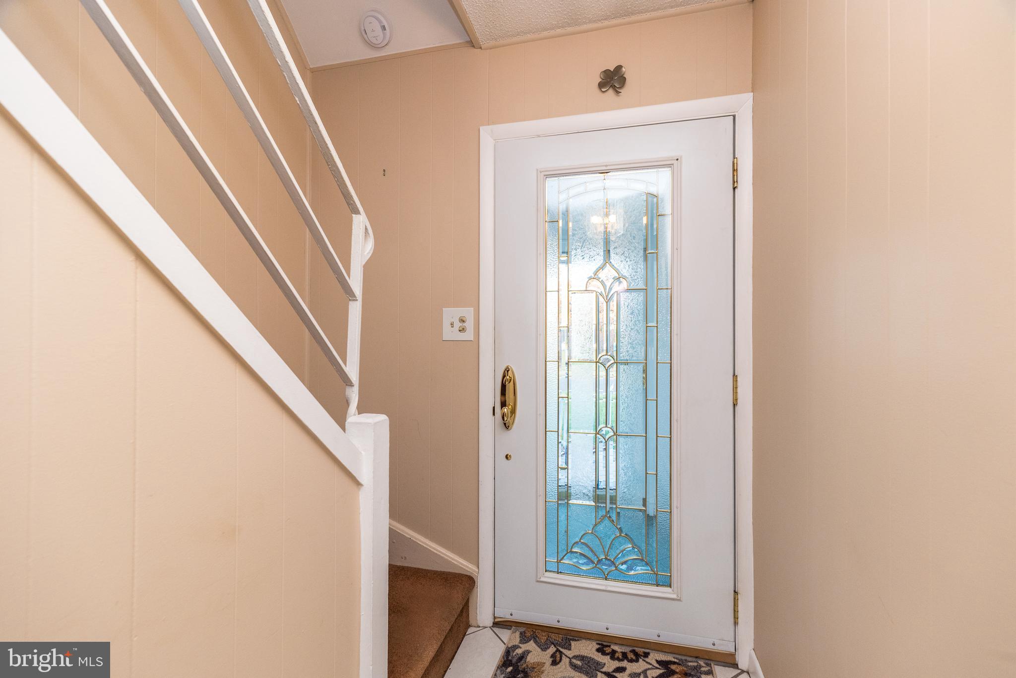 29 Hope Road Levittown, PA 19056 - Photo 8 of 49 a view of an entryway with a small yard