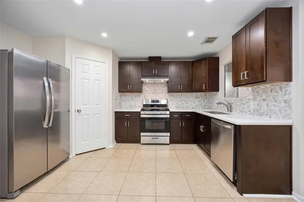 $1,995 | 19551 Dawn Canyon Road, Houston, TX 77084