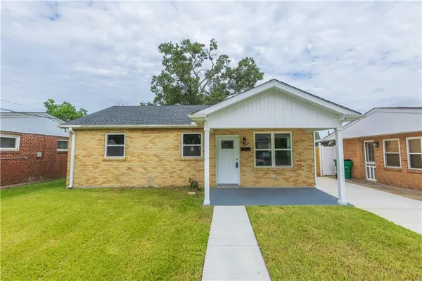 $2,000 | 211 9th Street, Gretna, LA 70053