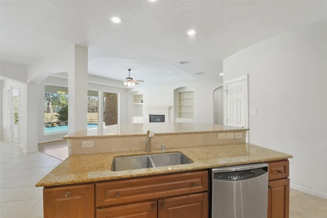 $795,000 | 25295 Bull Ridge Drive, Porter, TX 77365