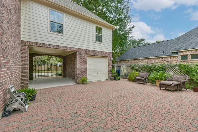 $795,000 | 25295 Bull Ridge Drive, Porter, TX 77365