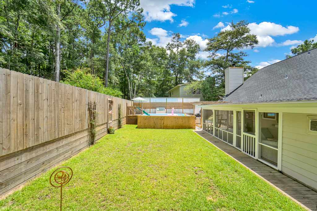 113 Avon Circle East Daphne, AL 36526 - Photo 31 of 34 Yard