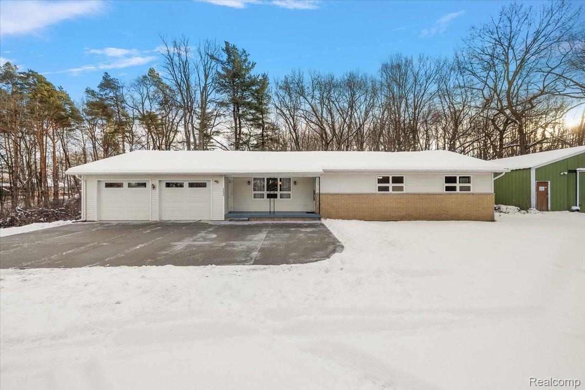 3850 South Baldwin Road Lake Orion, MI 48359 - Photo 1 of 50 Gallery Image 1