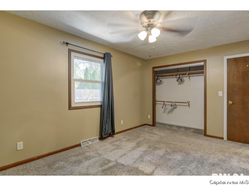 2 Arthur Drive Rochester, IL 62563 - Photo 23 of 36