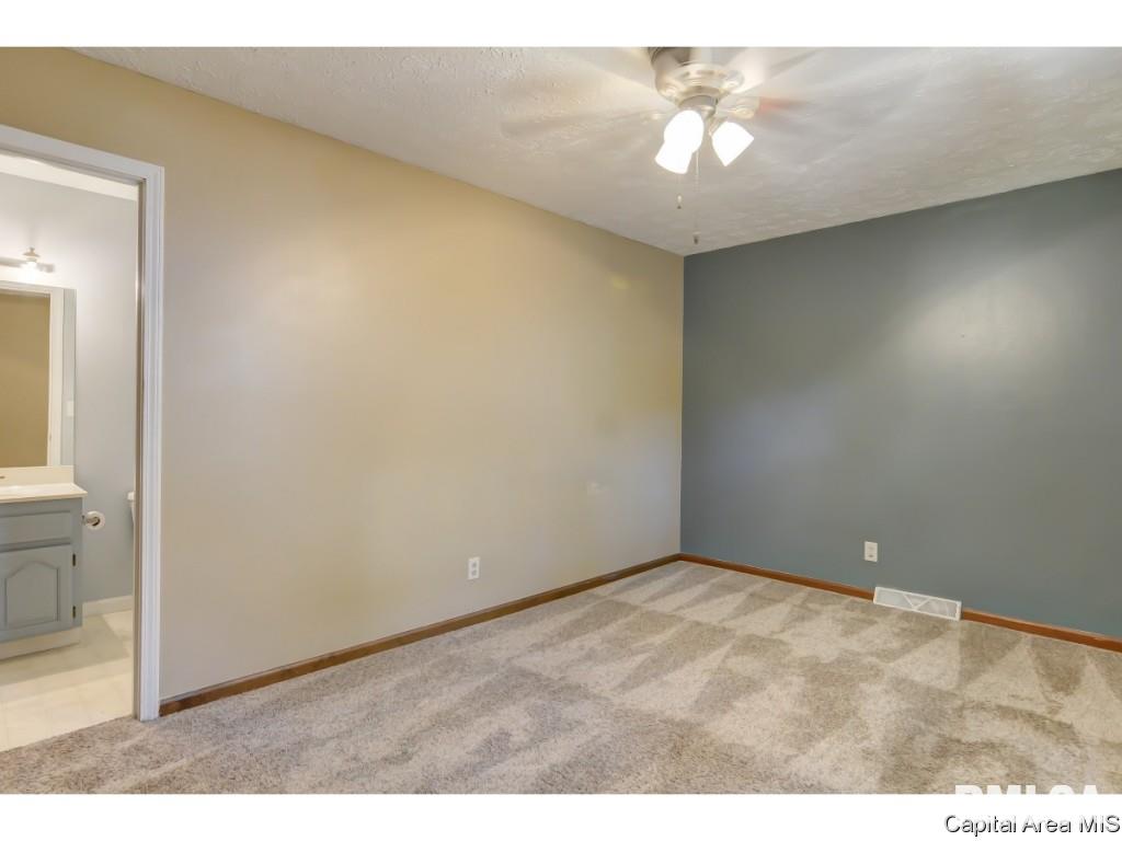 2 Arthur Drive Rochester, IL 62563 - Photo 33 of 36