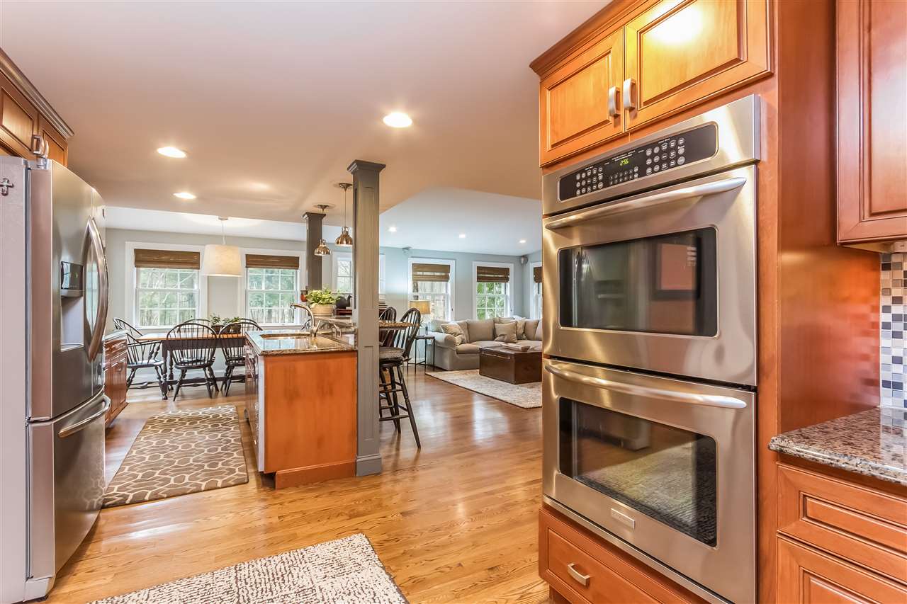 3 Martingale Road Amherst, NH 03031 - Photo 11 of 31
