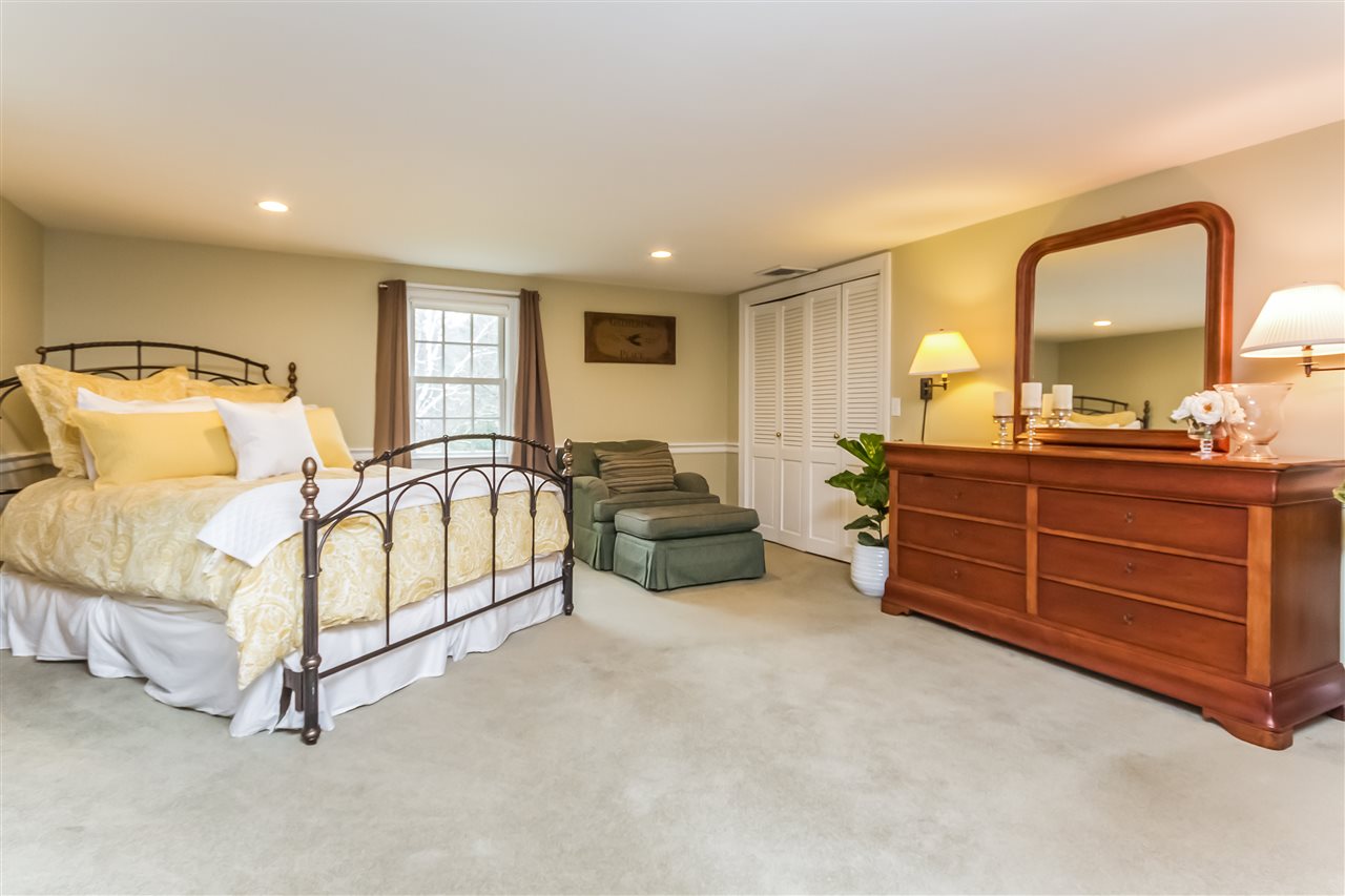 3 Martingale Road Amherst, NH 03031 - Photo 21 of 31