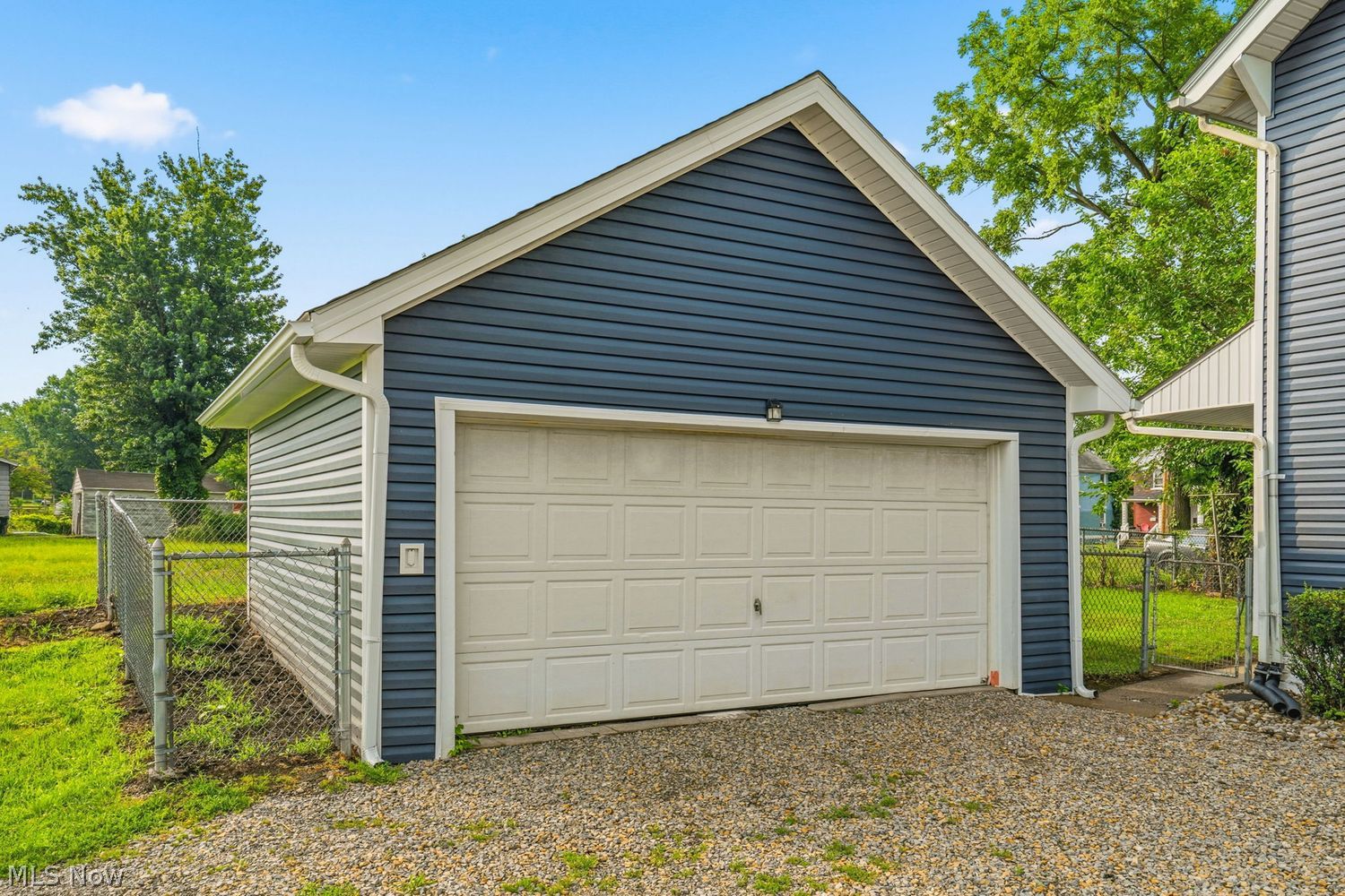 410 Warner Road Southeast Canton, OH 44707 - Photo 5 of 20