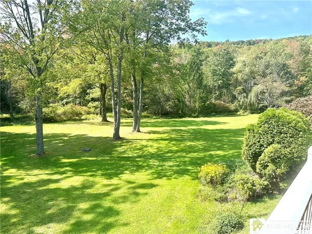 $332,500 | 2439 Oakwood Trail, Allegany, NY 14706