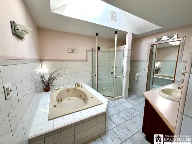 $332,500 | 2439 Oakwood Trail, Allegany, NY 14706