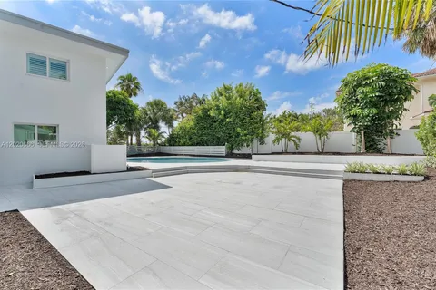 $2,595,000 | 1903 Bay Drive, Pompano Beach, FL 33062